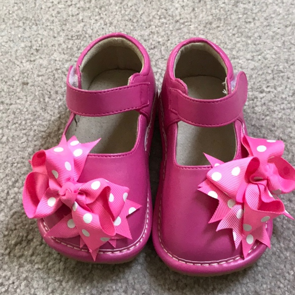 Girl’s Mary Jane Shoes With Bows